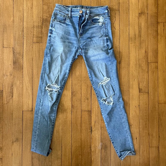 American Eagle hi rise ripped jegging - Picture 1 of 6